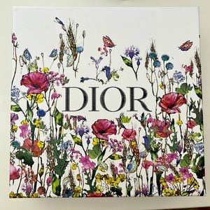 Dior box
